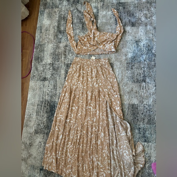 Medium skirt set - Picture 1 of 3